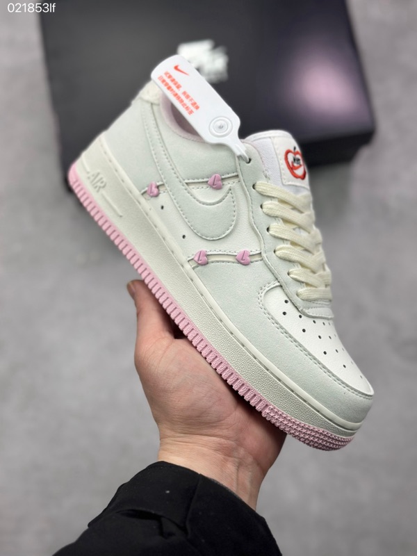 Nike Air Force 1-1828